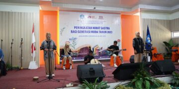 Elnino Mohi dan Kemendikbud Ristek Menggelorakan Semangat Sastra di Gorontalo