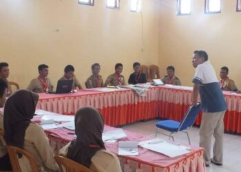 Mengasah Keterampilan Kritis di Era Media